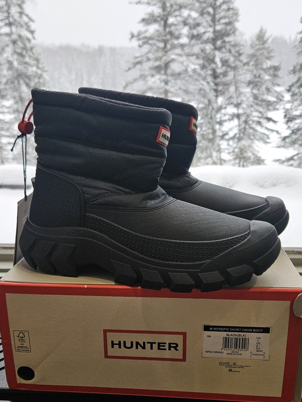 Hunter Intrepid Short Snow Boots